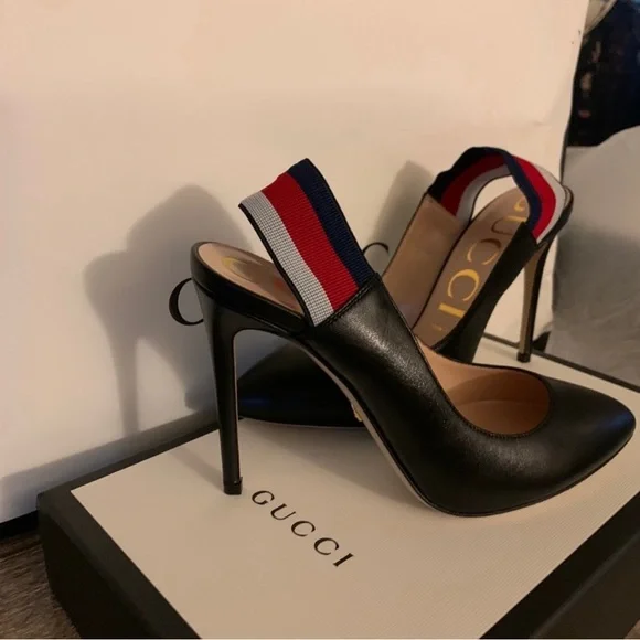 Gucci
Sylvie Leather Web Slingback Pumps - Picture 2 of 8